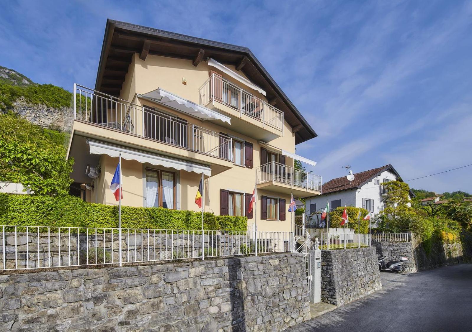 B&b-foresteria Casa Della Musica Alojamento de Acomodação e Pequeno-almoço Mandello del Lario